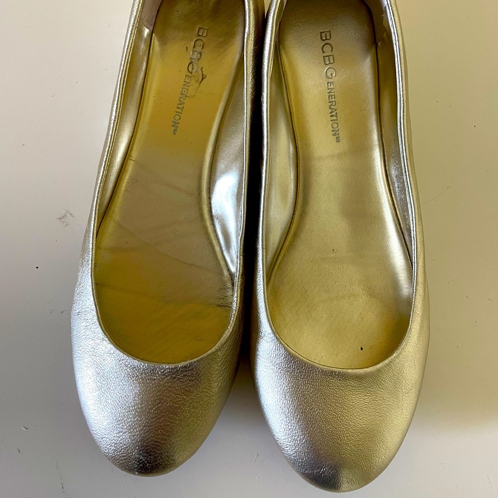 BCBGeneration ladies shoes size 6.5.